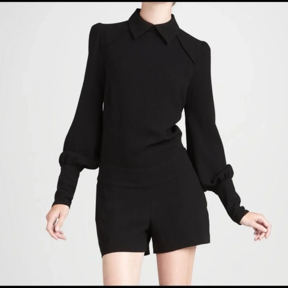 Skaist‎ Taylor Black Crepe Romper with a Collar and Long Sleeves- - US 2